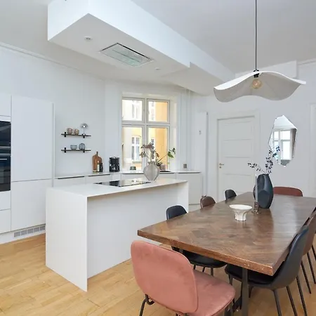 Διαμέρισμα Light And Spacious In City-centre